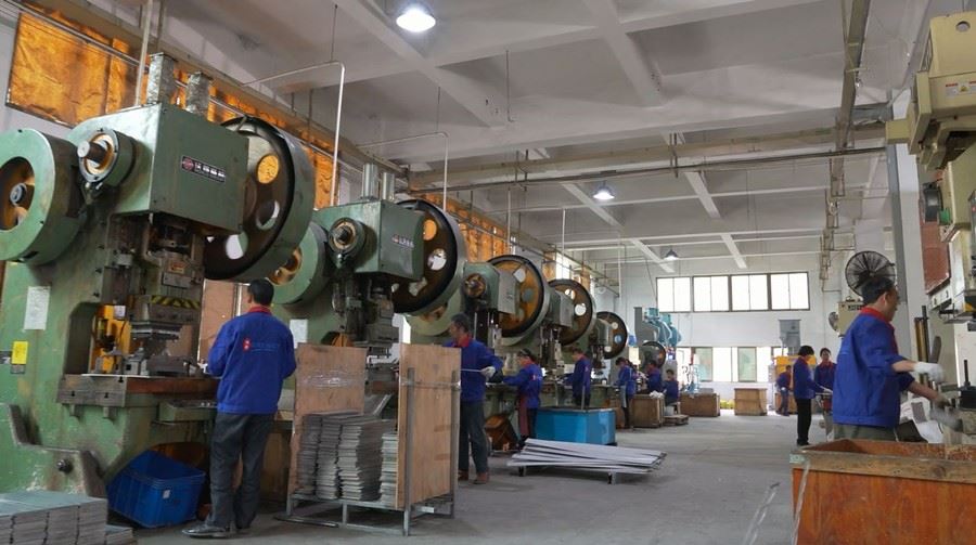 the workshop of Mid clamp